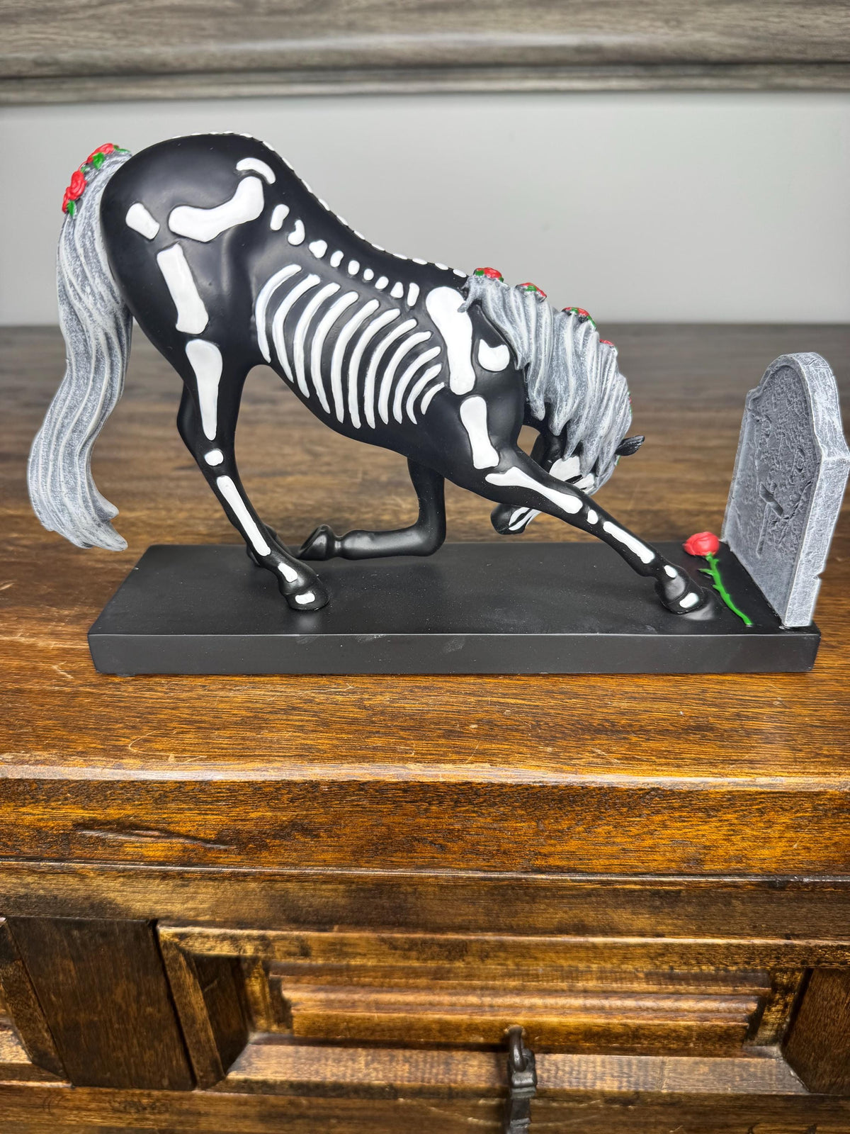 NIB Trail of Painted Ponies Death Comes Softly *PLEASE READ*