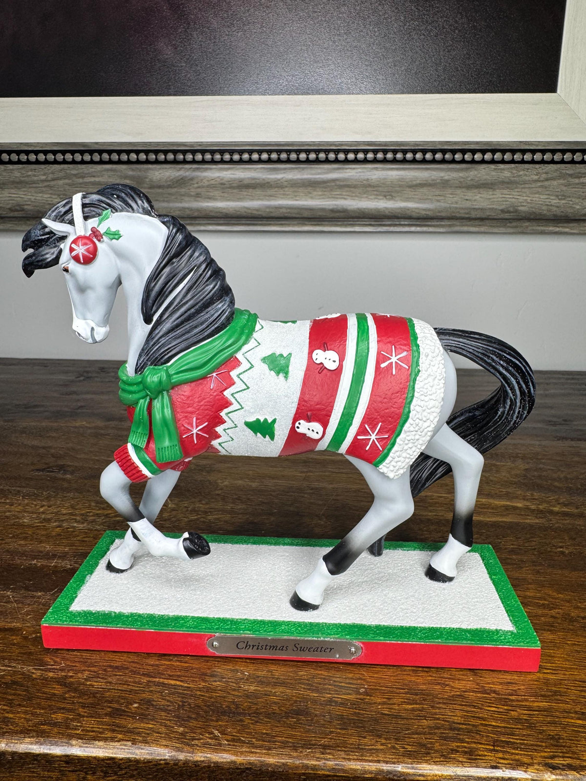 NIB Trail of Painted Ponies Christmas Sweater 1E Low Number